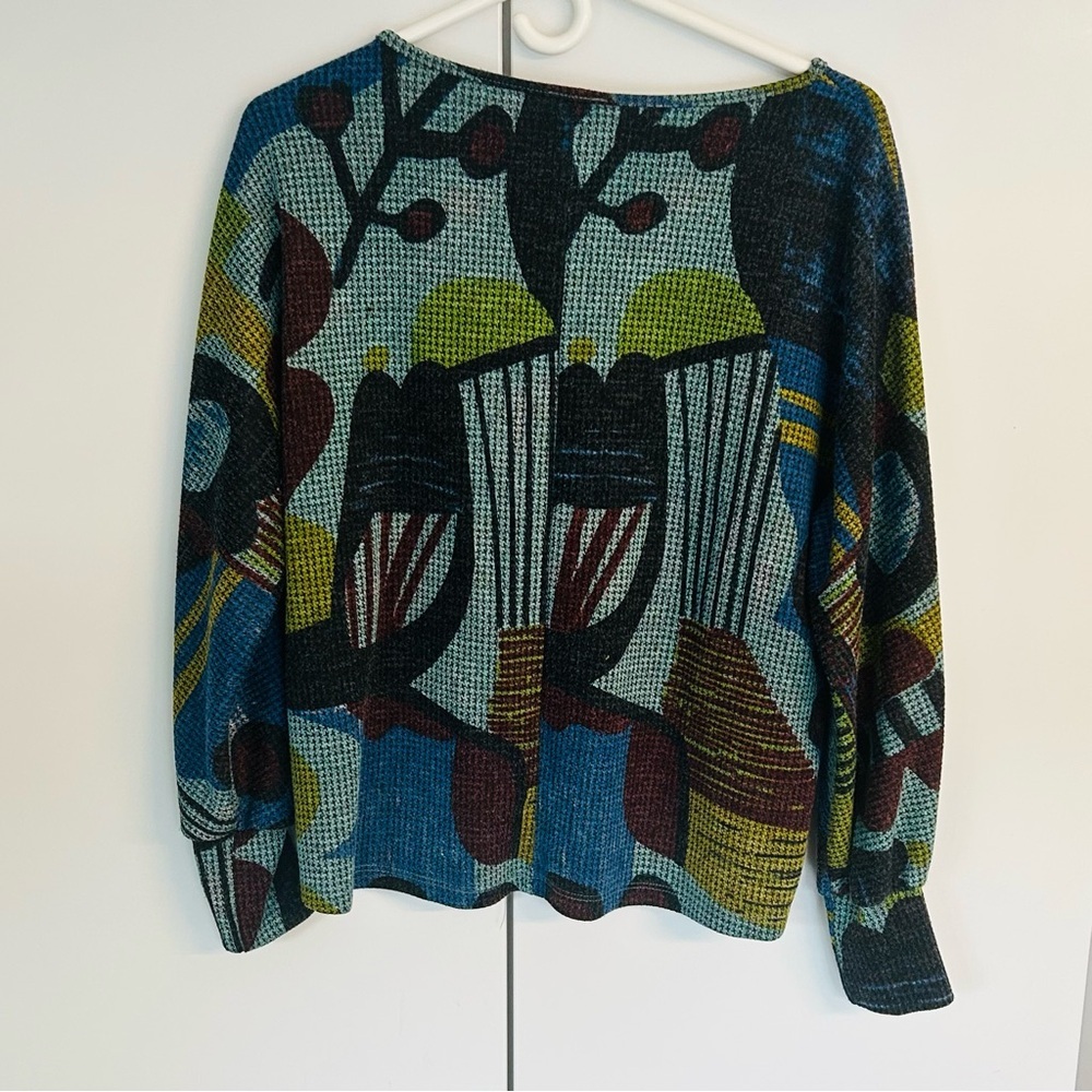 Pure Essence Women's Abstract Multicolor Long Sleeve Top. Size M - Picture 3 of 8